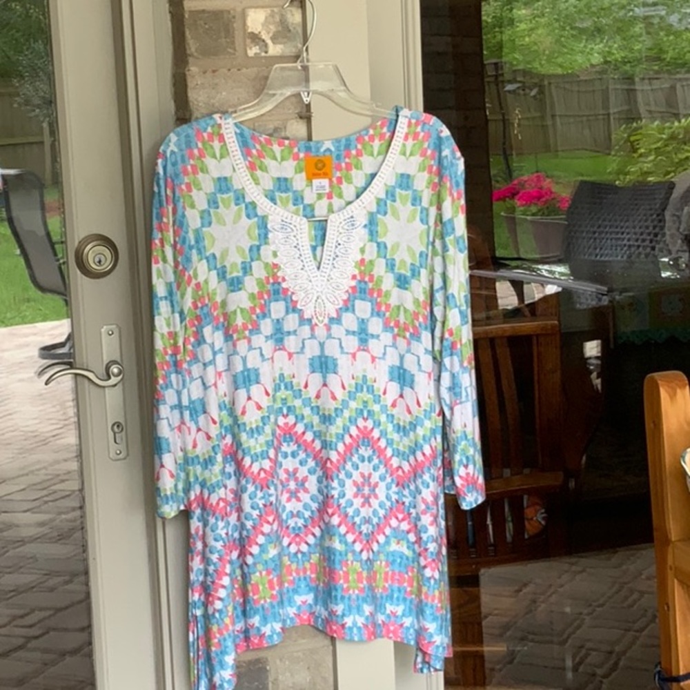 Ruby Ridge Tunic Size L-Like New. - image 1